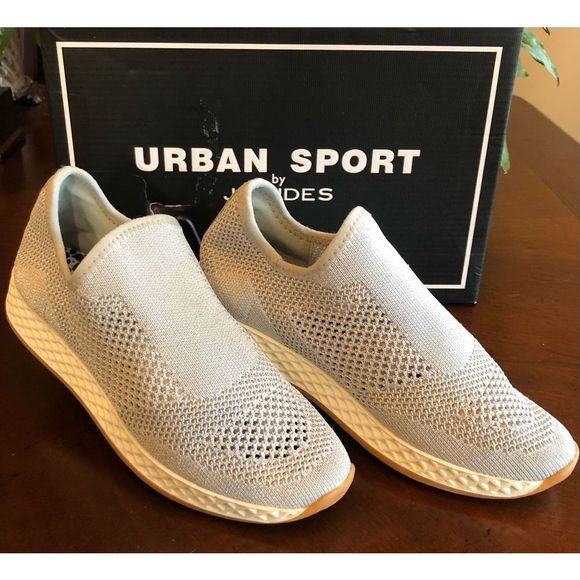 J/SLIDES URBEN SPORT - L Sz 6 - Silver Metallic Knit “Tiger M” Sneakers. NWTIB! - Picture 2 of 16